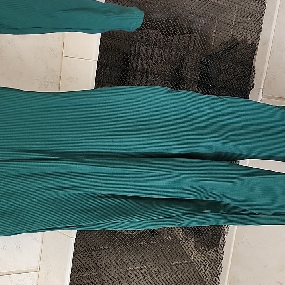 💚 HUNTER GREEN Ribbed Sabrina JUMPSUIT 💚 - Picture 14 of 17